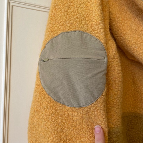 outdoor voices MegaFleece Half-Zip Hoodie in Sunflower / Dijon Size S - Picture 2 of 6